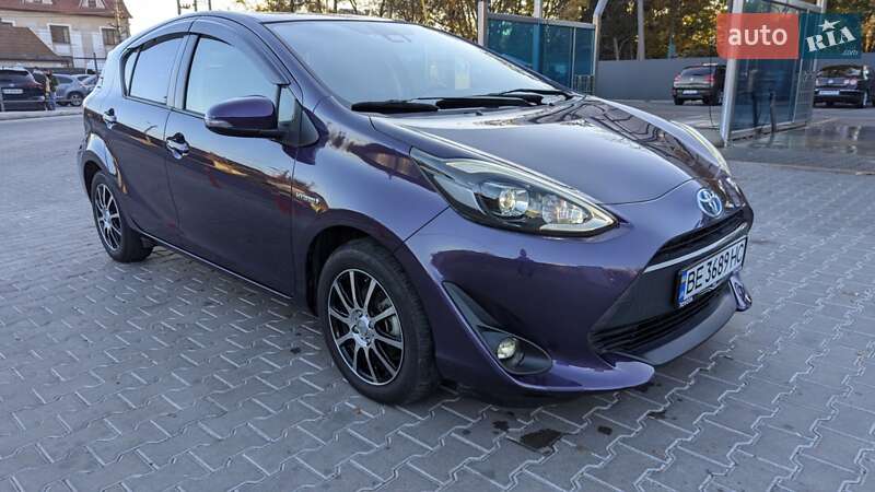 Хетчбек Toyota Aqua 2017 в Одесі