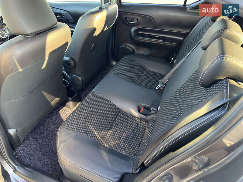 Хэтчбек Toyota Aqua 2019 в Киеве