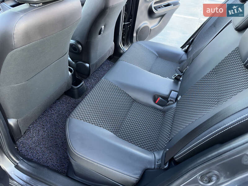 Хэтчбек Toyota Aqua 2019 в Киеве