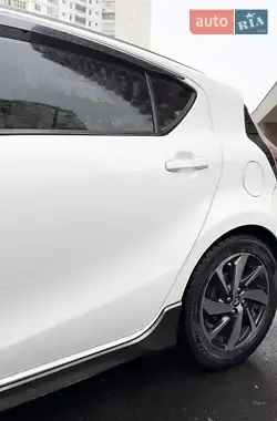 Toyota Aqua 2015