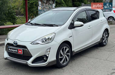 Хэтчбек Toyota Aqua 2016 в Киеве