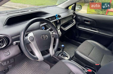 Хэтчбек Toyota Aqua 2016 в 