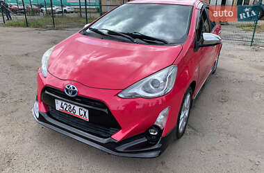 Хэтчбек Toyota Aqua 2015 в Киеве