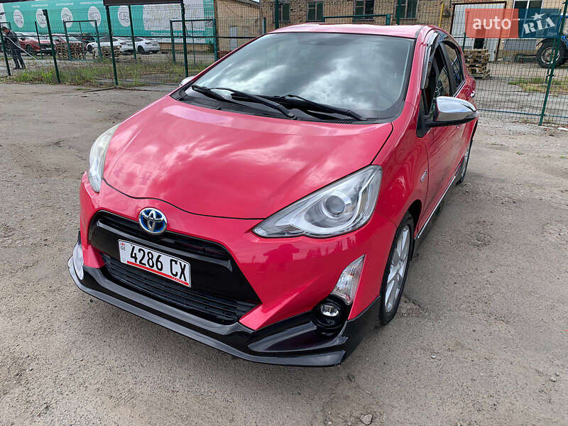 Toyota Aqua 2015