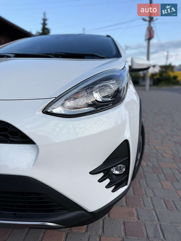 Хетчбек Toyota Aqua 2017 в Одесі