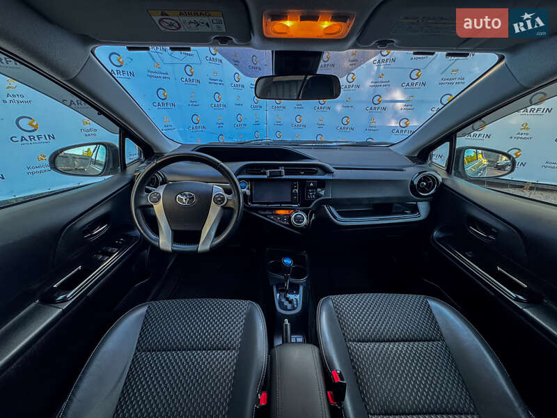 Хетчбек Toyota Aqua 2016 в Києві