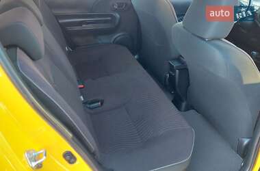 Хэтчбек Toyota Aqua 2015 в 