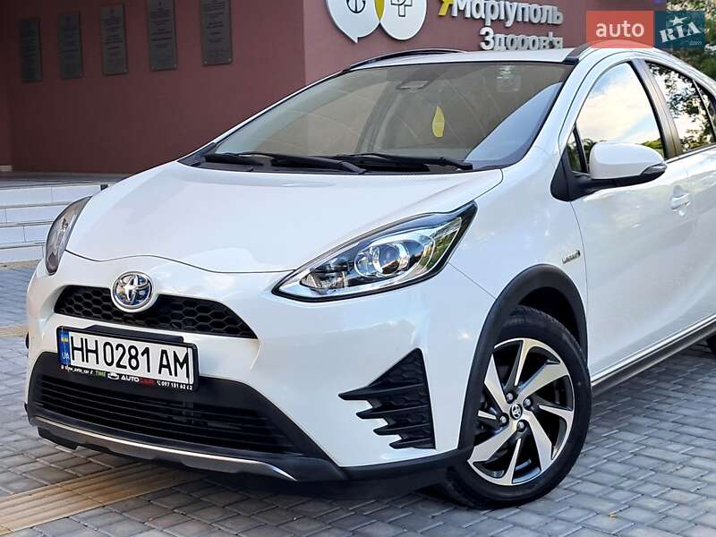 Хетчбек Toyota Aqua 2017 в Одесі