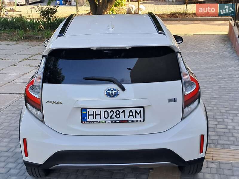 Хетчбек Toyota Aqua 2017 в Одесі