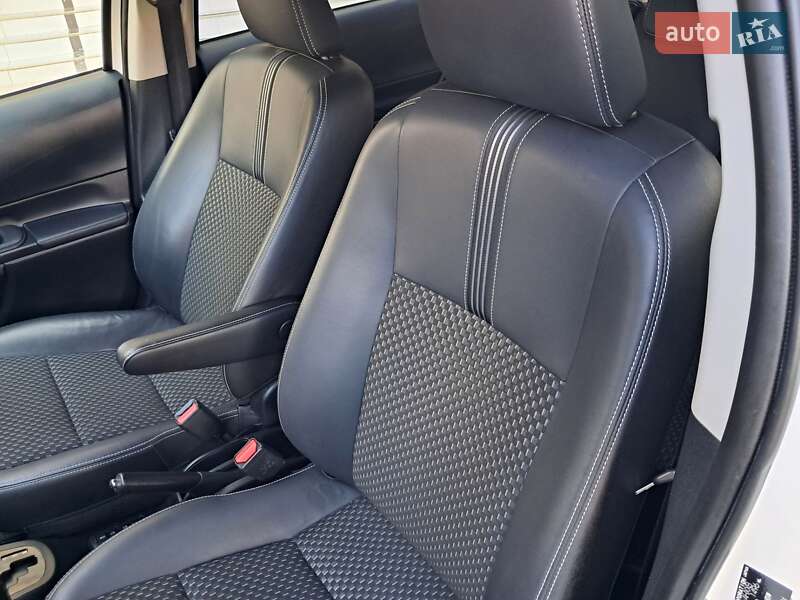 Хетчбек Toyota Aqua 2017 в Одесі