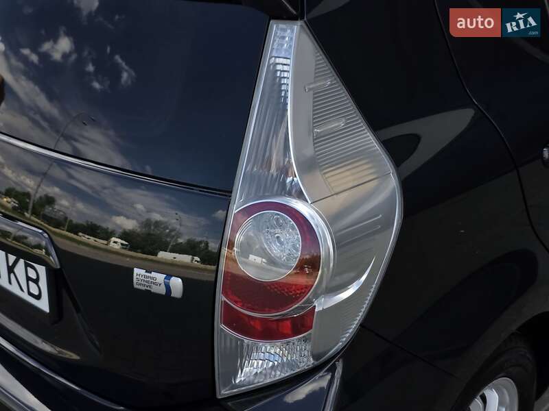 Хетчбек Toyota Aqua 2013 в Києві