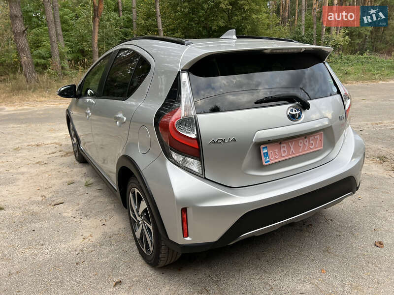 Хэтчбек Toyota Aqua 2017 в Василькове