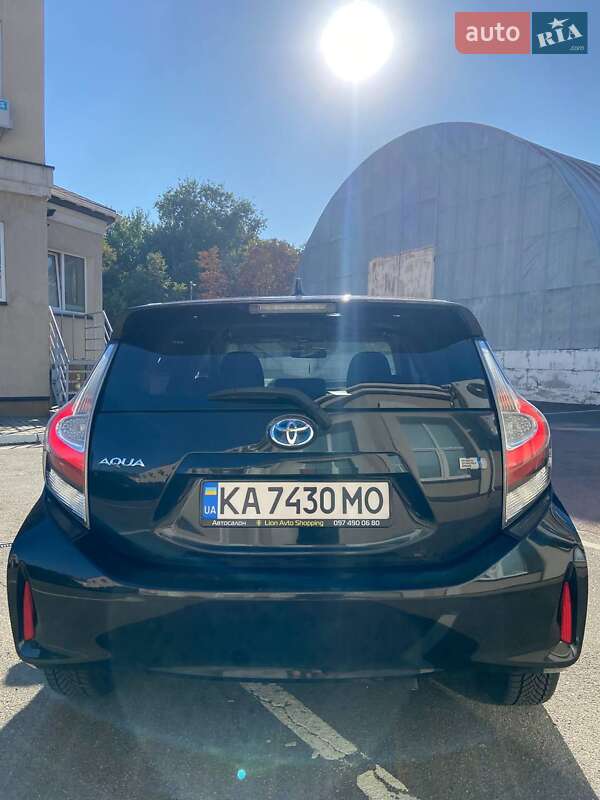 Хетчбек Toyota Aqua 2018 в Києві