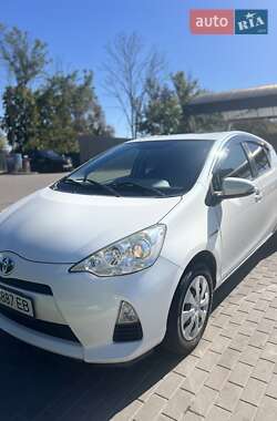 Хэтчбек Toyota Aqua 2012 в Тернополе