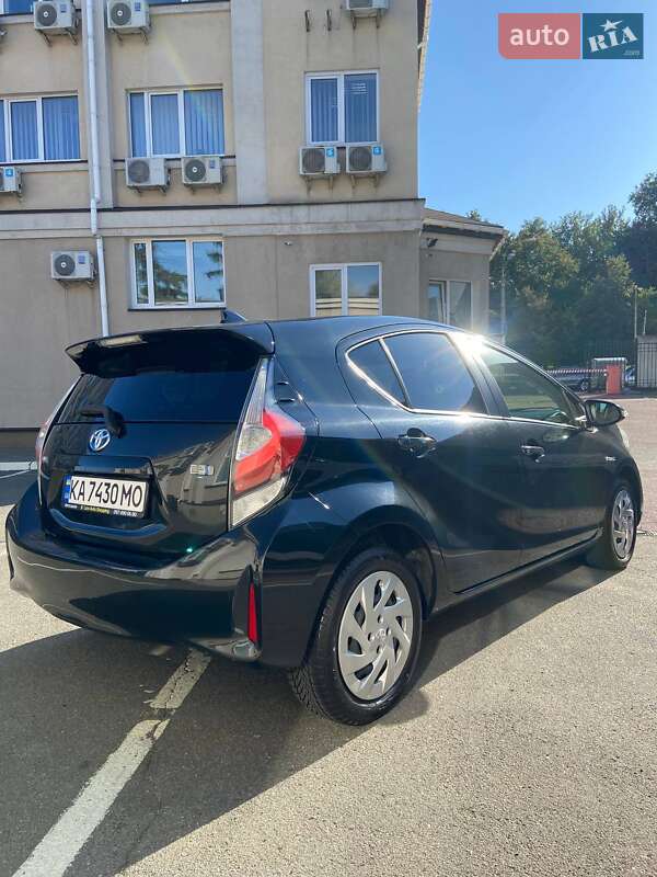 Хетчбек Toyota Aqua 2018 в Києві