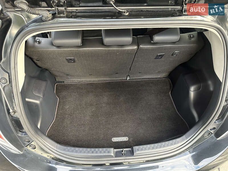 Хэтчбек Toyota Aqua 2019 в Одессе