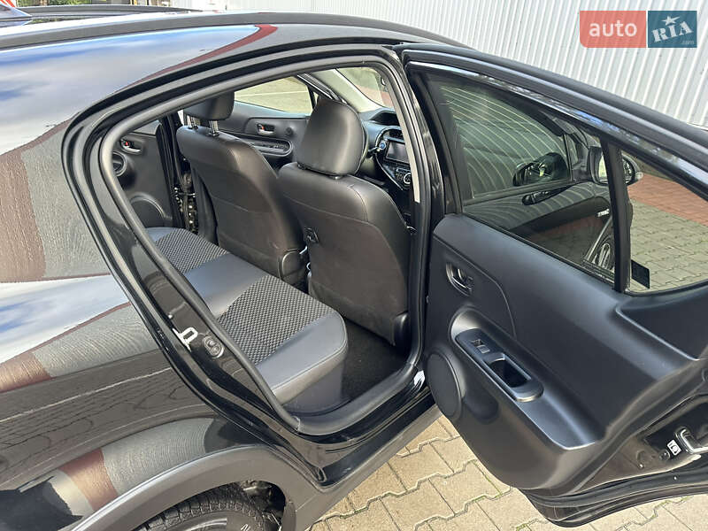 Хэтчбек Toyota Aqua 2019 в Одессе