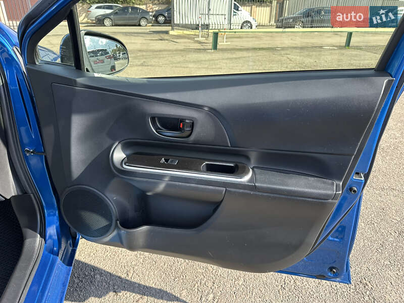 Хетчбек Toyota Aqua 2019 в Києві