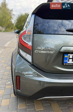 Хетчбек Toyota Aqua 2020 в 