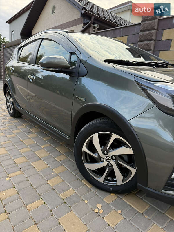 Хэтчбек Toyota Aqua 2020 в Одессе фото 44 Хэтчбек Toyota Aqua 2020 в Одессе