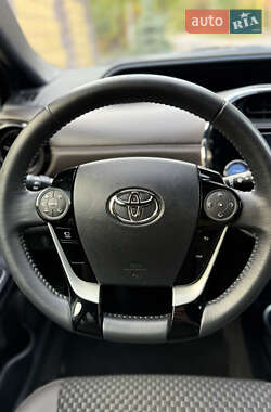 Хетчбек Toyota Aqua 2020 в 