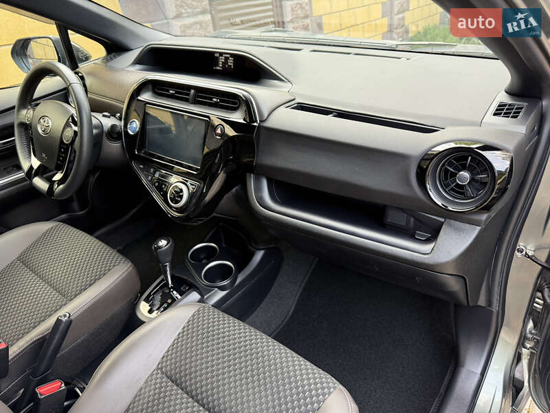 Хэтчбек Toyota Aqua 2020 в Одессе фото 83 Хэтчбек Toyota Aqua 2020 в Одессе