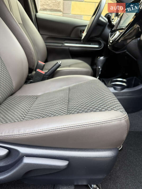 Хэтчбек Toyota Aqua 2020 в Одессе фото 89 Хэтчбек Toyota Aqua 2020 в Одессе