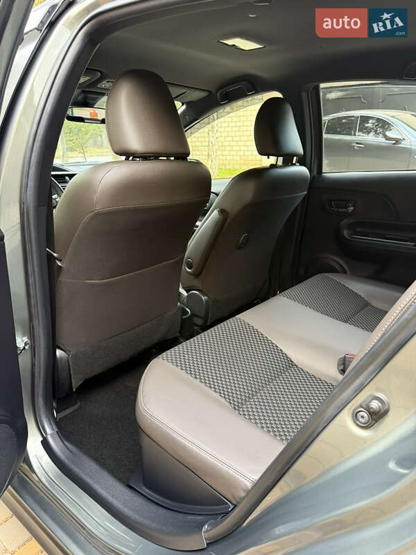 Хэтчбек Toyota Aqua 2020 в Одессе фото 92 Хэтчбек Toyota Aqua 2020 в Одессе