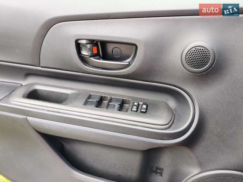 Хэтчбек Toyota Aqua 2016 в Киеве