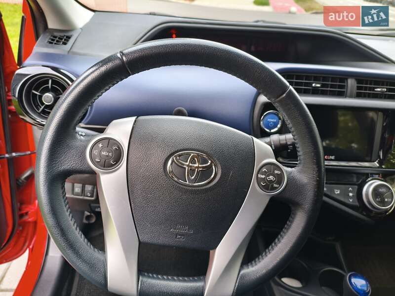 Хэтчбек Toyota Aqua 2016 в Киеве