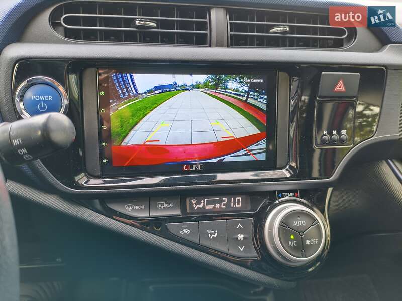 Хэтчбек Toyota Aqua 2016 в Киеве