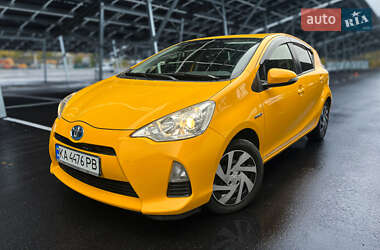 Хэтчбек Toyota Aqua 2015 в Киеве