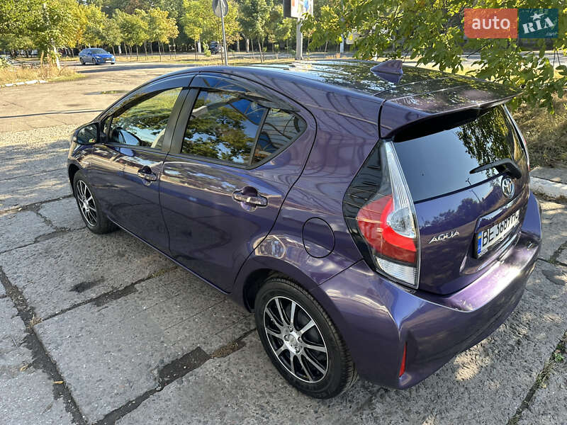 Хетчбек Toyota Aqua 2017 в Одесі