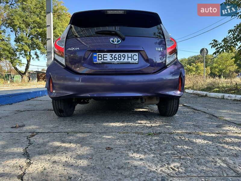 Хетчбек Toyota Aqua 2017 в Одесі