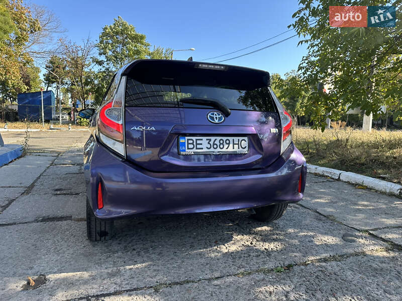 Хетчбек Toyota Aqua 2017 в Одесі