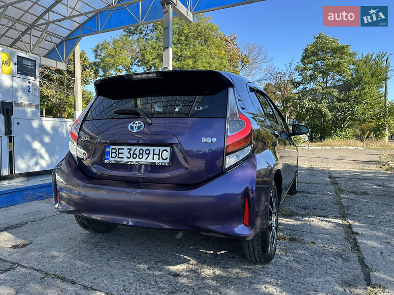 Хетчбек Toyota Aqua 2017 в Одесі