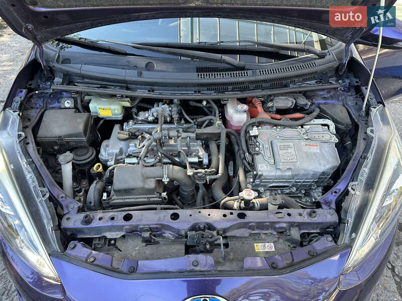 Хетчбек Toyota Aqua 2017 в Одесі