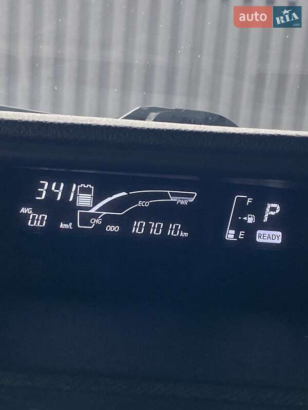 Хэтчбек Toyota Aqua 2015 в Киеве фото 9 Хэтчбек Toyota Aqua 2015 в Киеве