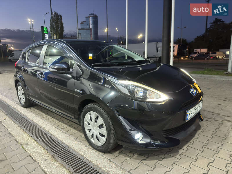 Хэтчбек Toyota Aqua 2018 в Киеве