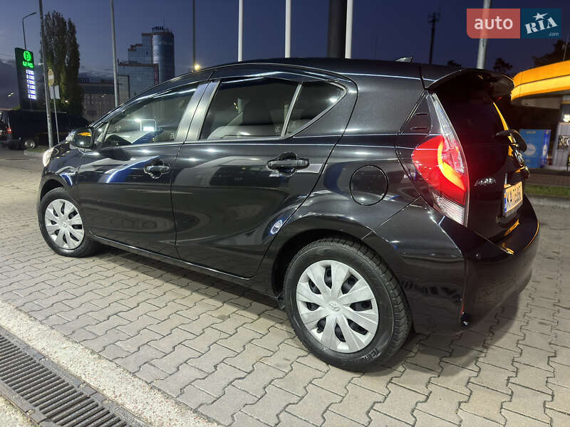 Хэтчбек Toyota Aqua 2018 в Киеве