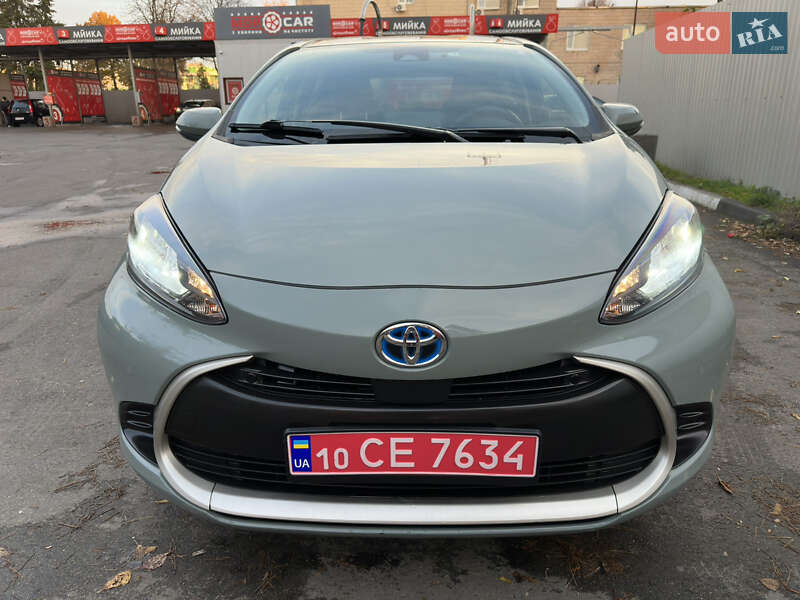 Хэтчбек Toyota Aqua 2022 в Киеве
