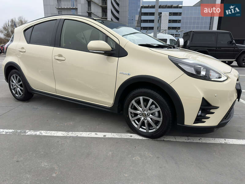 Хэтчбек Toyota Aqua 2019 в Киеве фото 13 Хэтчбек Toyota Aqua 2019 в Киеве