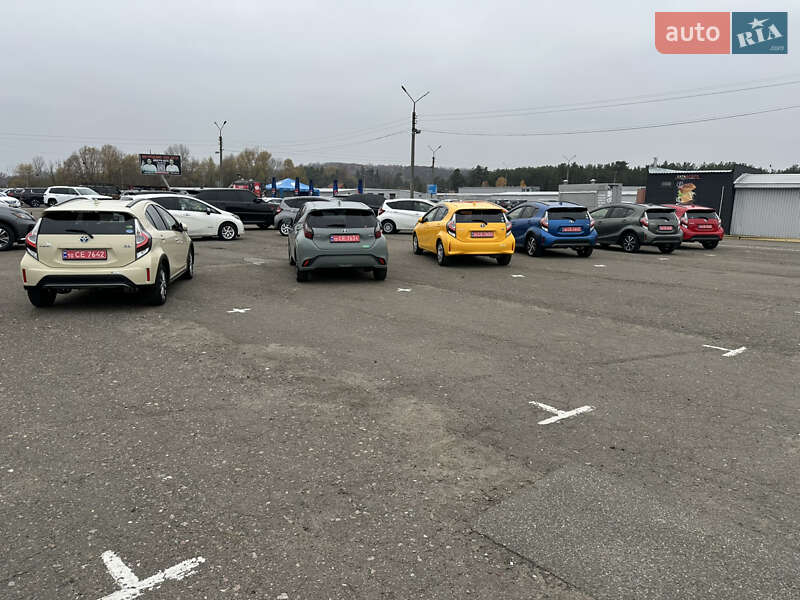 Хетчбек Toyota Aqua 2019 в Києві