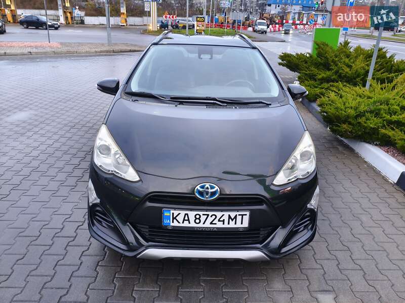 Хэтчбек Toyota Aqua 2015 в Киеве фото 11 Хэтчбек Toyota Aqua 2015 в Киеве