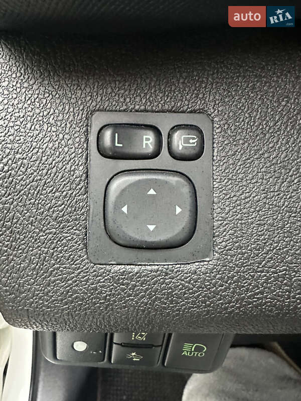 Хэтчбек Toyota Aqua 2020 в Киеве фото 31 Хэтчбек Toyota Aqua 2020 в Киеве