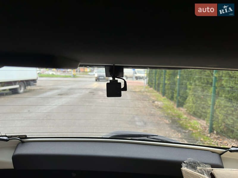 Хэтчбек Toyota Aqua 2020 в Киеве фото 40 Хэтчбек Toyota Aqua 2020 в Киеве