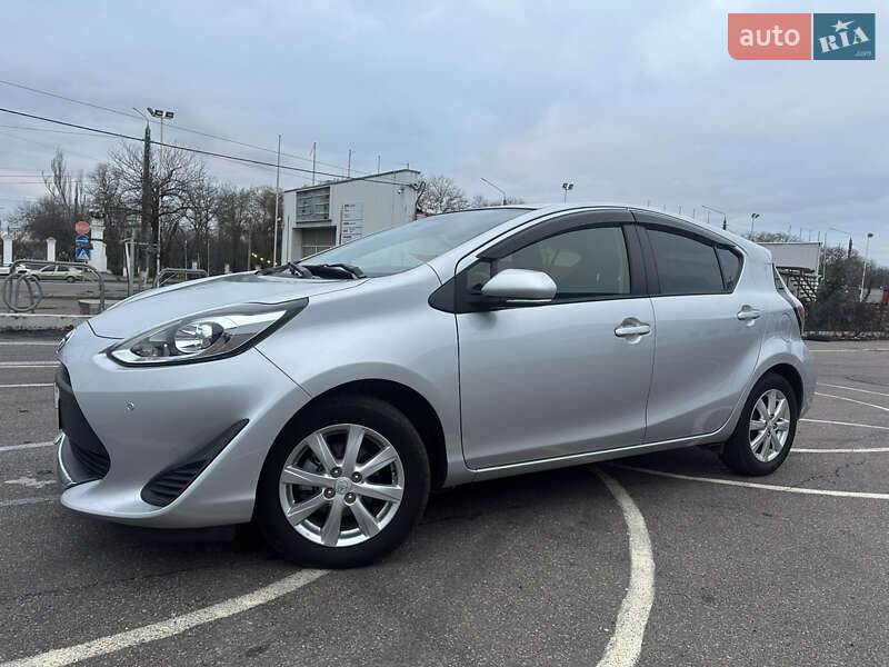 Хэтчбек Toyota Aqua 2020 в Киеве