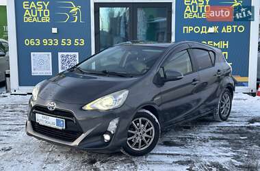 Хетчбек Toyota Aqua 2015 в Києві