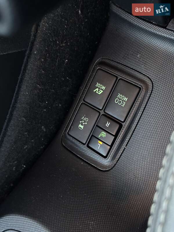 Хетчбек Toyota Aqua 2015 в Києві