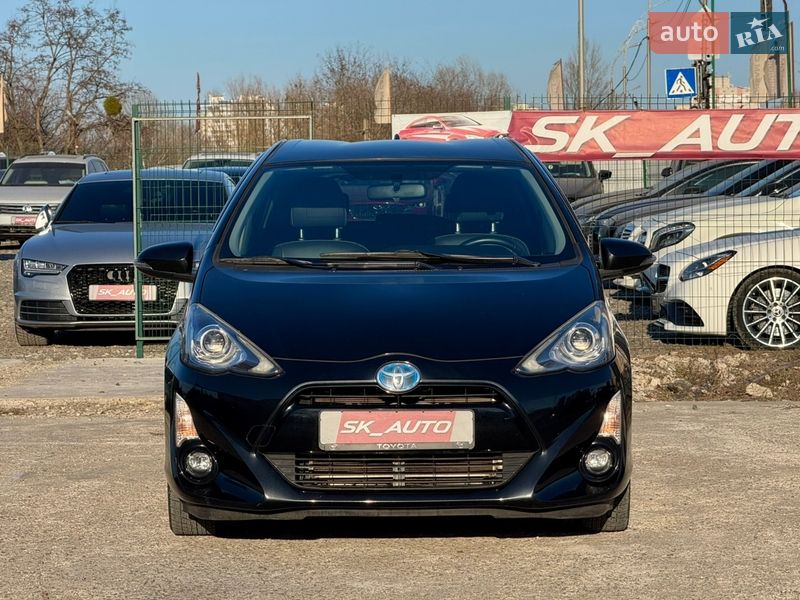 Хэтчбек Toyota Aqua 2015 в Киеве